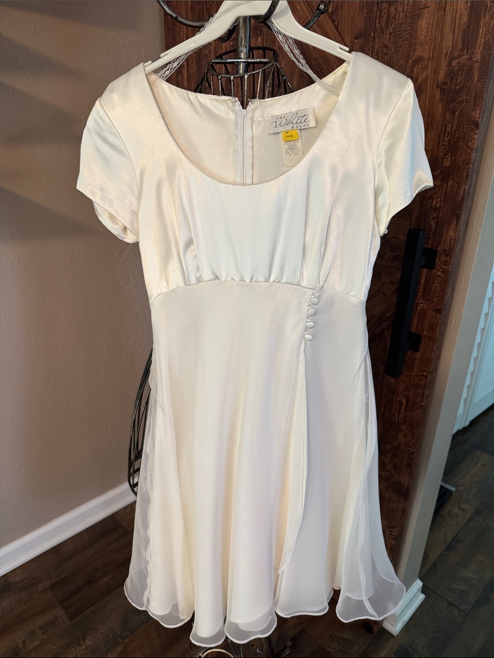 The White House mid-length dress. 6